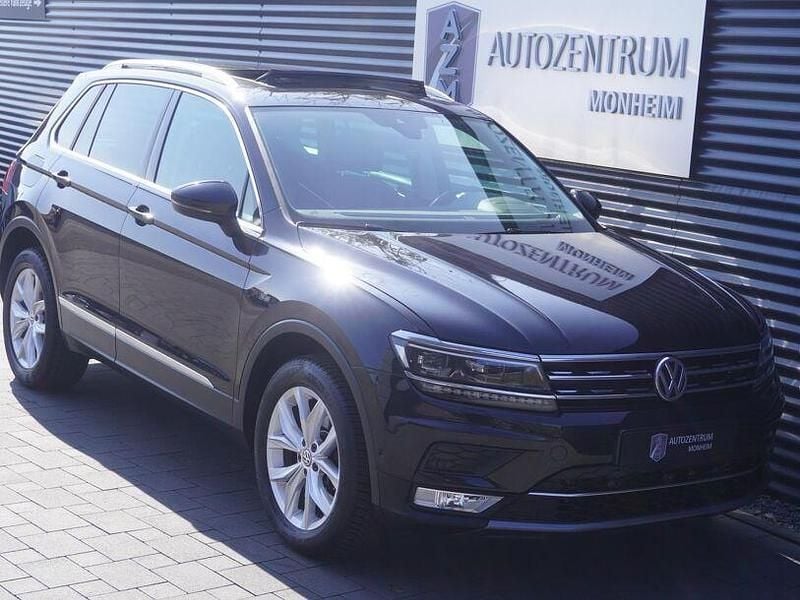 Gebraucht VW Tiguan Highline 179 PS (131 kW) 2016 Deep black perleffekt SUV