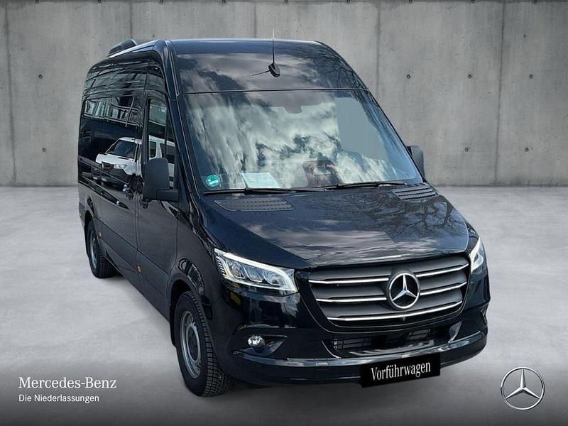 Gebraucht Mercedes Sprinter 190 PS (139 kW) 2025 Schwarz Van