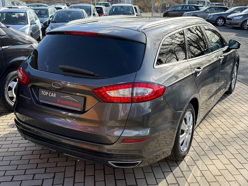 Gebraucht Ford Mondeo Titanium 179 PS (131 kW) 2016 Grau Kombi