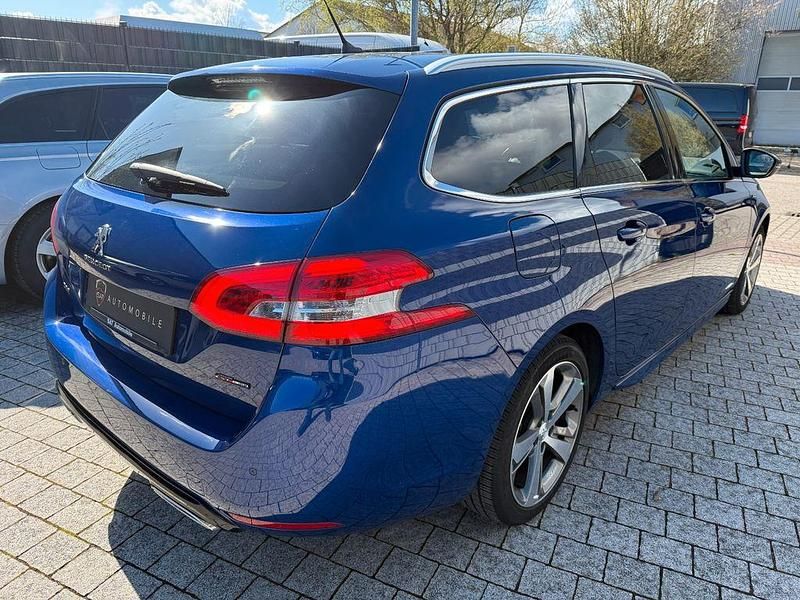 Gebraucht Peugeot 308 SW Allure 131 PS (96 kW) 2020 Blau Kombi