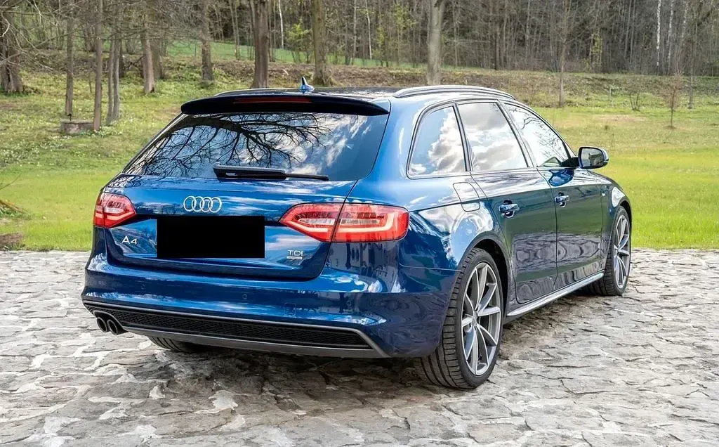 Usata Audi A4 S-Line 245 CV (180 kW) 2015 Blu Station wagon