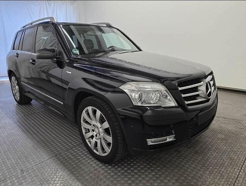 Schwarz Gebraucht 2011 Mercedes GLK250 SUV | 10.990 € (Guter Preis) - Bild 1/4