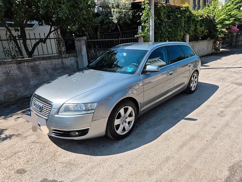 Grün Gebraucht 2007 Audi A6 Kombi | 3.000 € (Fairer Preis) - Bild 1/4