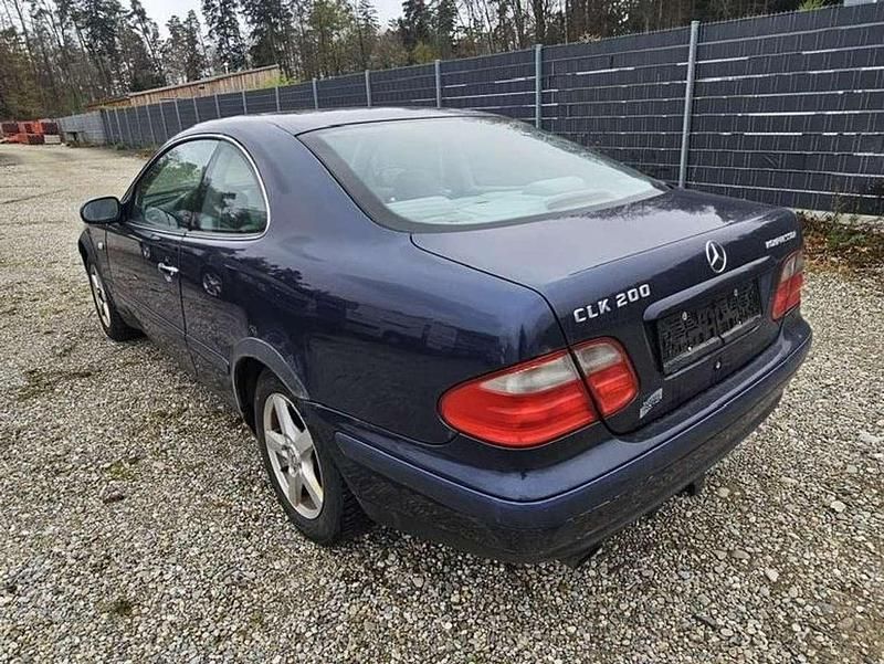 Gebraucht Mercedes CLK200 192 PS (141 kW) 1998 Blau Coupé