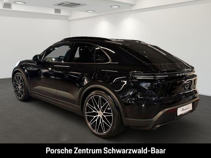 Neu Porsche Macan 300 kW (408 PS) 2026 Tiefschwarzmetallic SUV