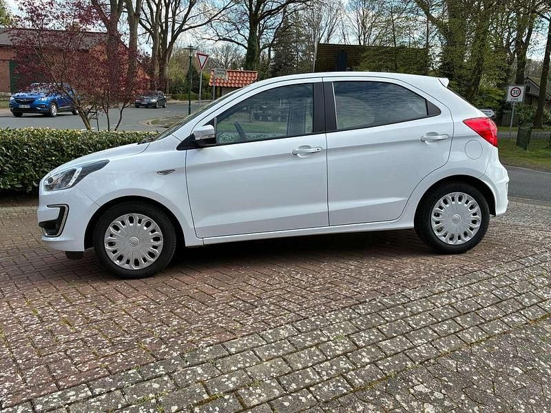 Second-hand Ford Ka 86 CP (63 kW) 2019 Alb Berlinǎ