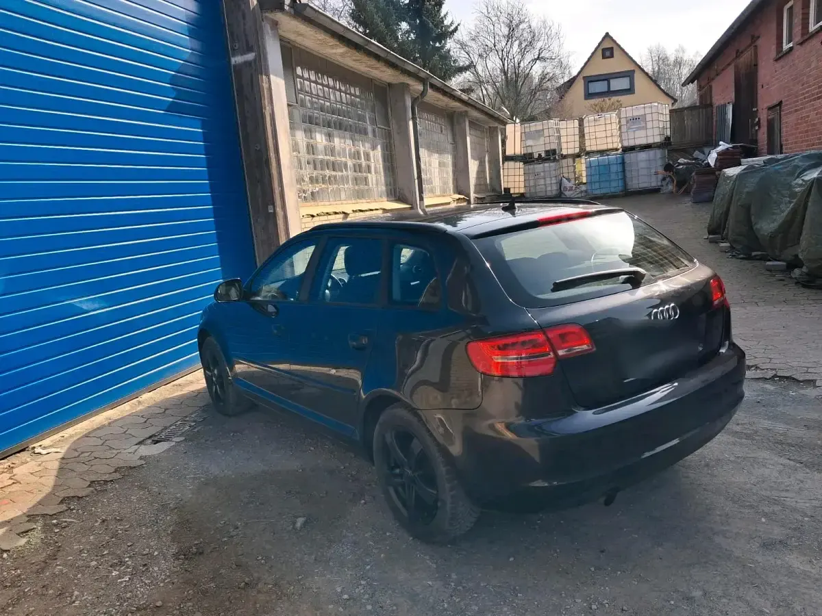 Używany Audi A3 2009 Czarny Hatchback