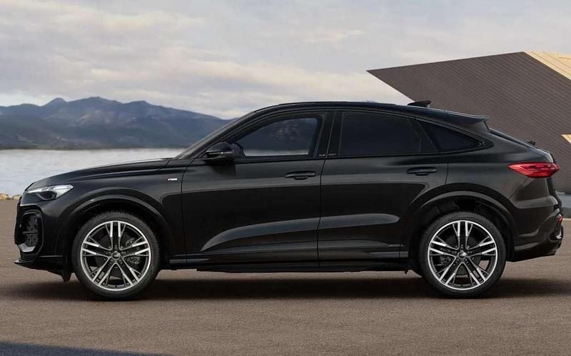Mythosschwarz metallic Neu 2025 Audi Q5 Sportback S-Line SUV | 68.930 € (Fairer Preis) - Bild 1/4