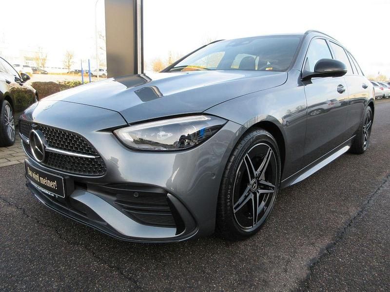 Grau Gebraucht 2023 Mercedes C300 AMG Limousine | 41.850 € (Fairer Preis) - Bild 1/4