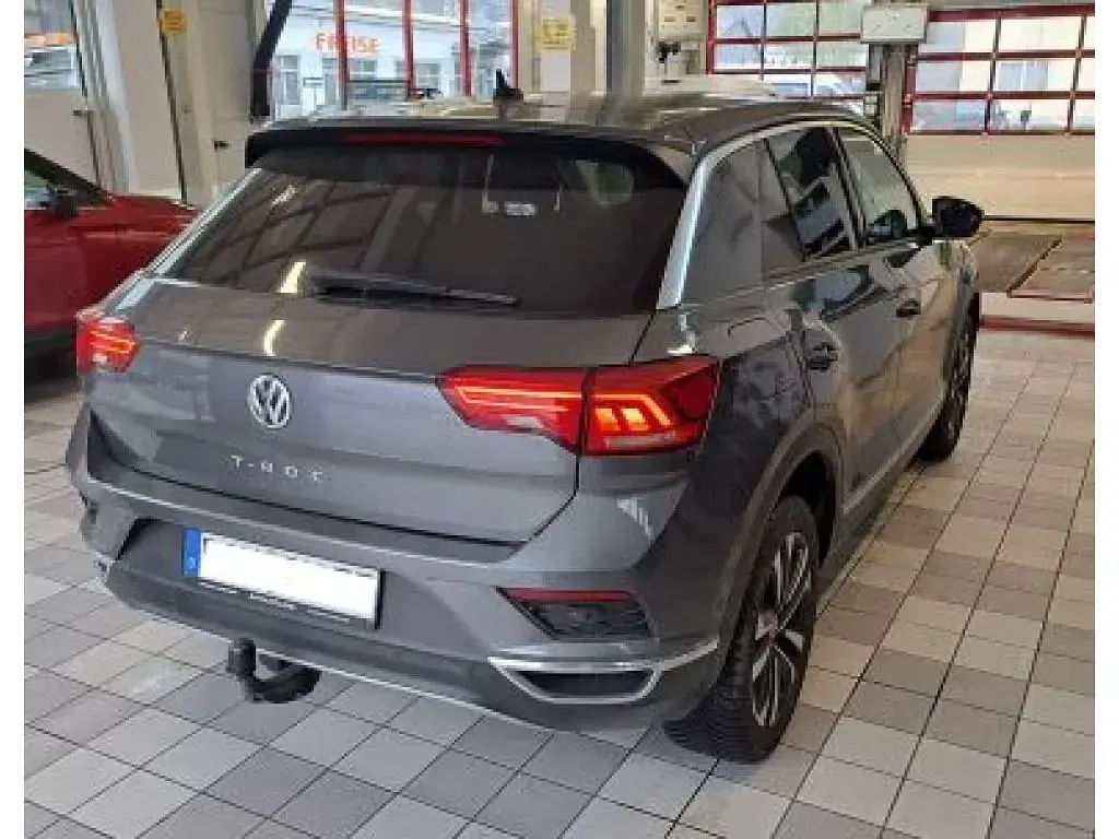 Gebraucht VW T-Roc IQ Drive 150 PS (110 kW) 2019 Indiumgrau SUV