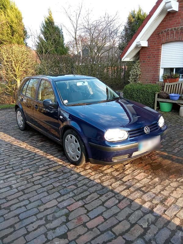 Gebraucht VW Golf IV 105 PS (77 kW) 2000 Blau Limousine