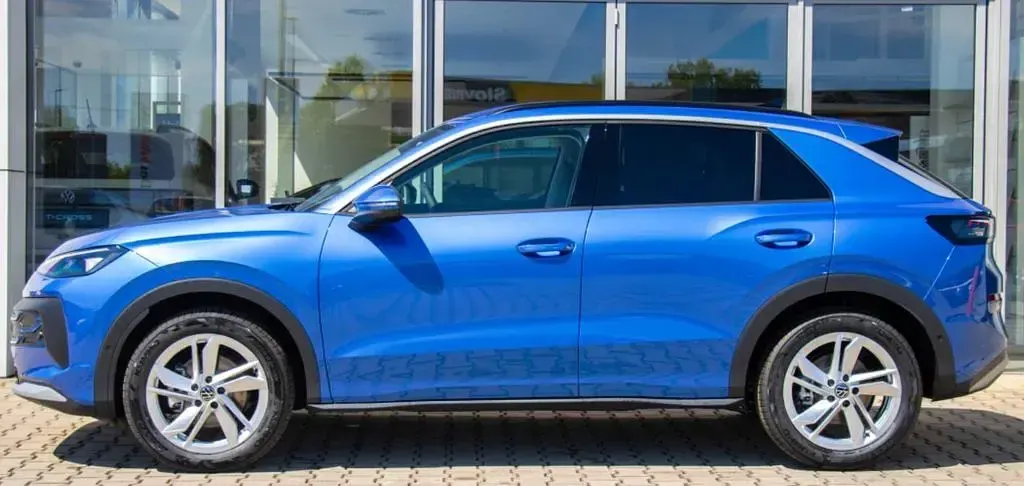 Neu VW T-Roc Life 150 PS (110 kW) 2026 SUV