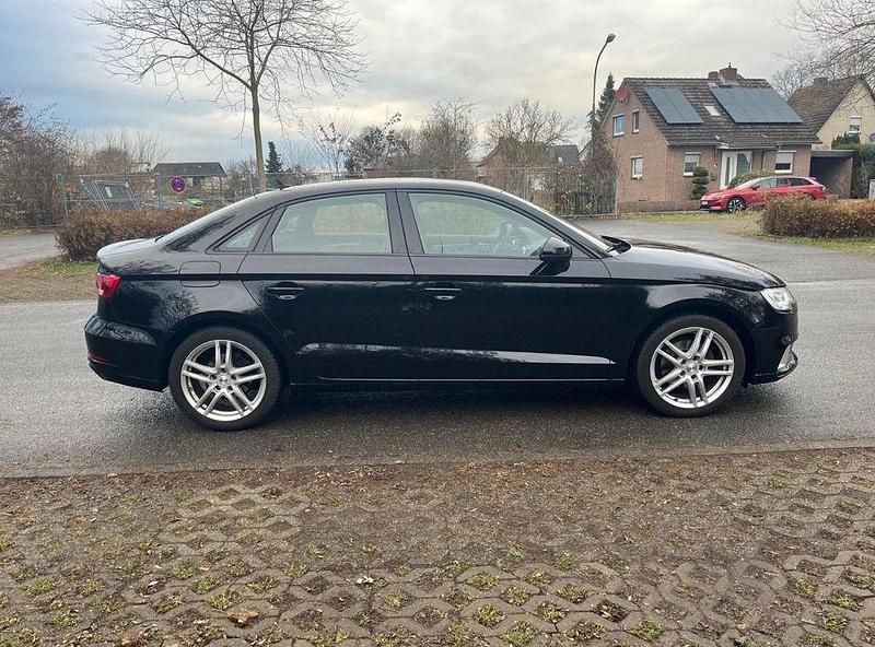 Gebraucht Audi A3 Performance 116 PS (85 kW) 2018 Schwarz Limousine