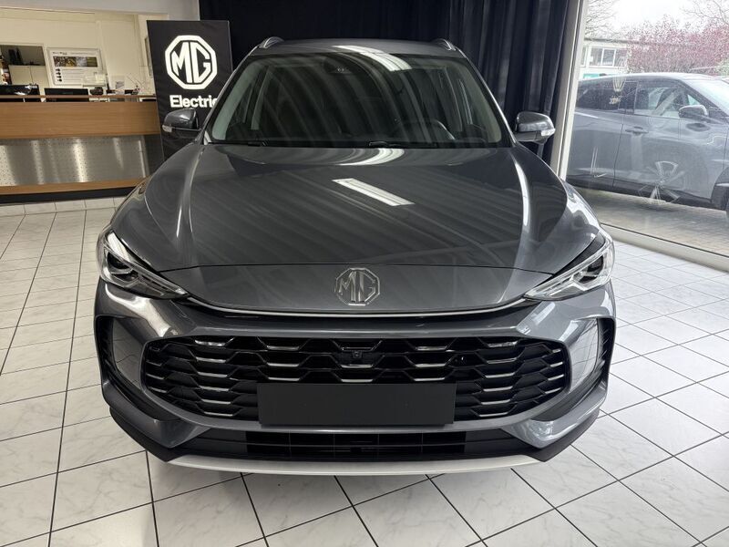 Neu MG ZS Luxury 197 PS (144 kW) 2025 Grau Limousine