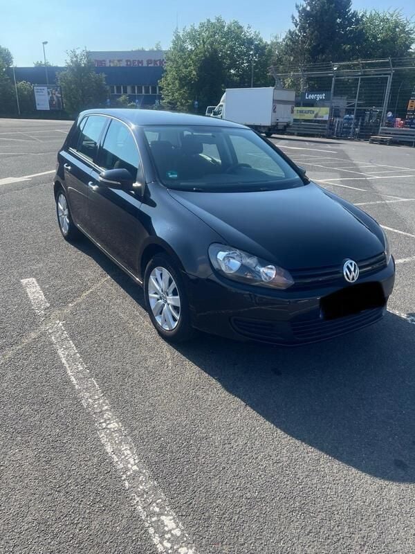Schwarz Gebraucht 2010 VW Golf VI Kleinwagen | 4.850 € - Bild 1/4
