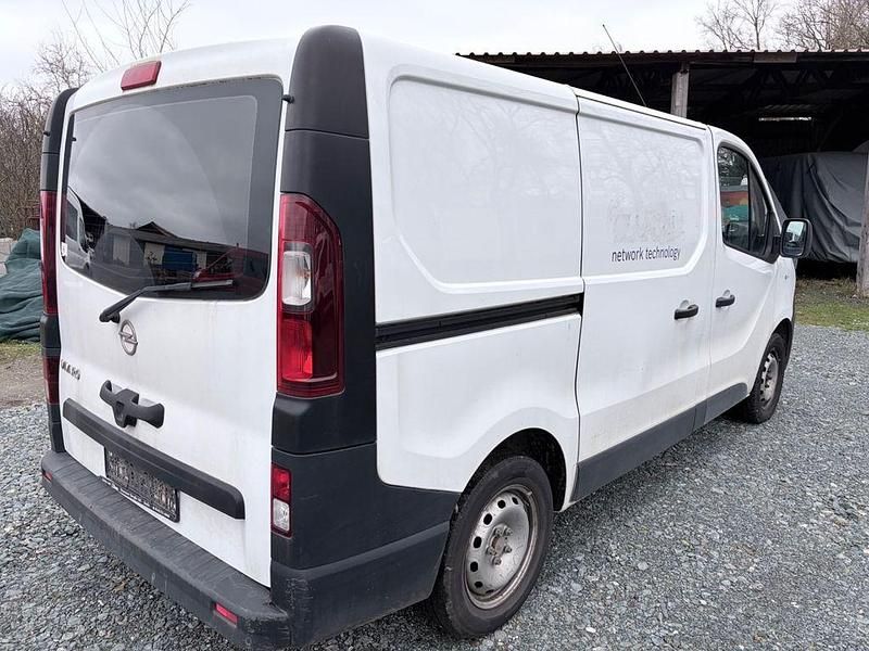 Gebraucht Opel Vivaro 120 PS (88 kW) 2019 Weiß Van / Kleinbus