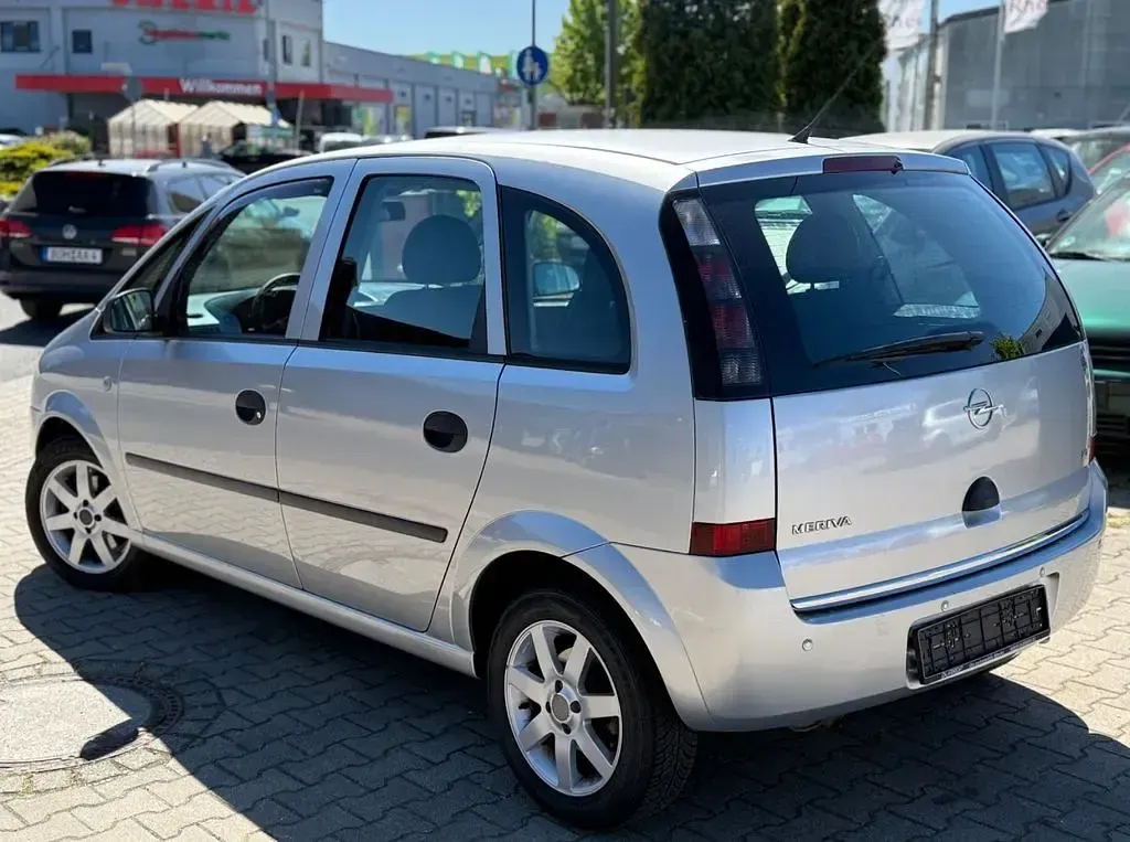 Second-hand Opel Meriva 105 CP (77 kW) 2006 Argintiu Monovolum
