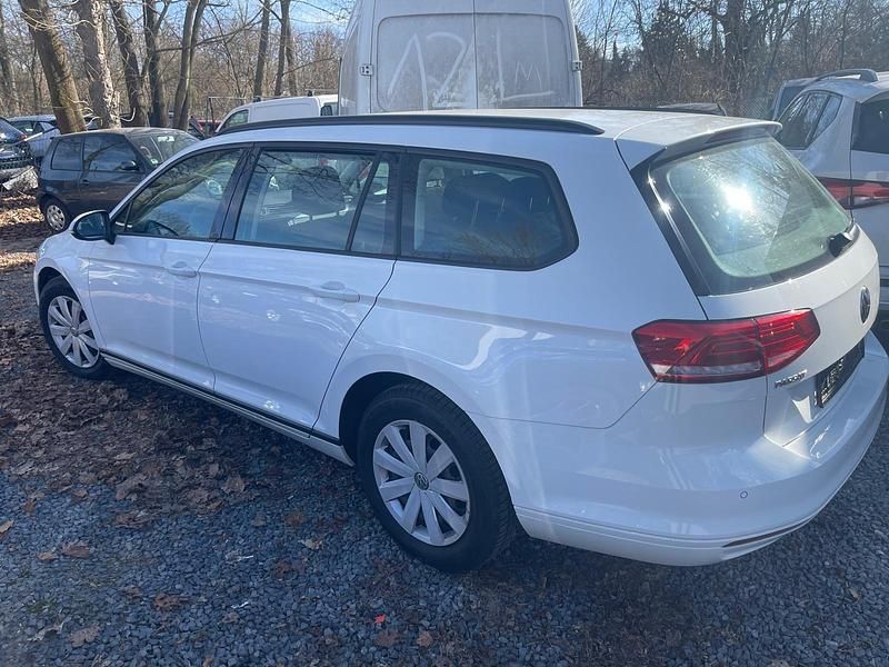 Second-hand VW Passat 150 CP (110 kW) 2018 Alb Break