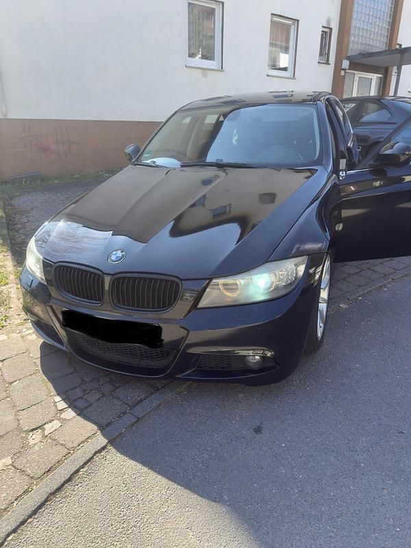 Gebraucht BMW 330 245 PS (180 kW) 2009 Schwarz Limousine