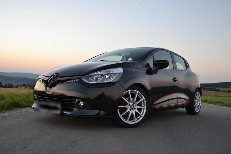 Gebraucht Renault Clio IV 75 PS (55 kW) 2014 Schwarz Limousine