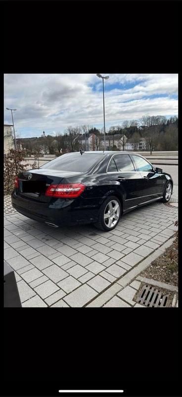 Gebraucht Mercedes E350 AMG 231 PS (169 kW) 2010 Schwarz Limousine