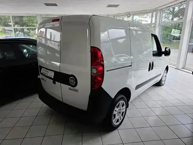 Gebraucht Fiat Doblò 105 PS (77 kW) 2020 Weiß Van / Kleinbus