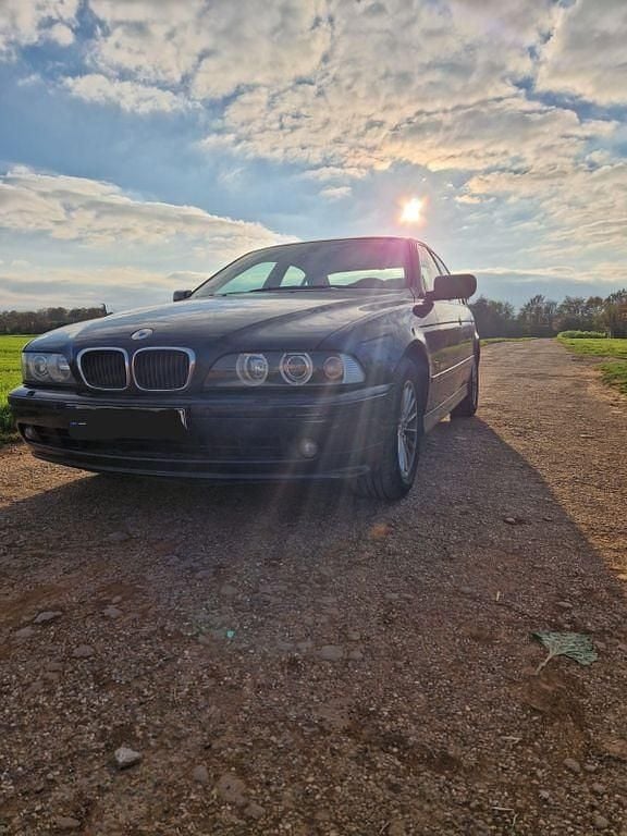 Gebraucht BMW 530 Basis 231 PS (169 kW) 2001 Blau Limousine