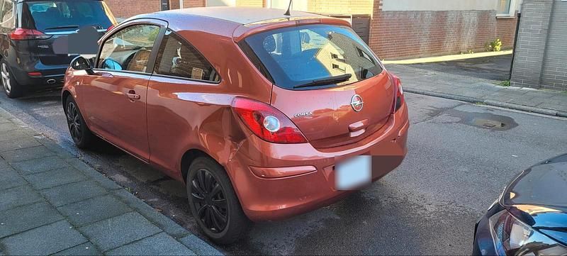 Gebraucht Opel Corsa 85 PS (62 kW) 2011 Kleinwagen