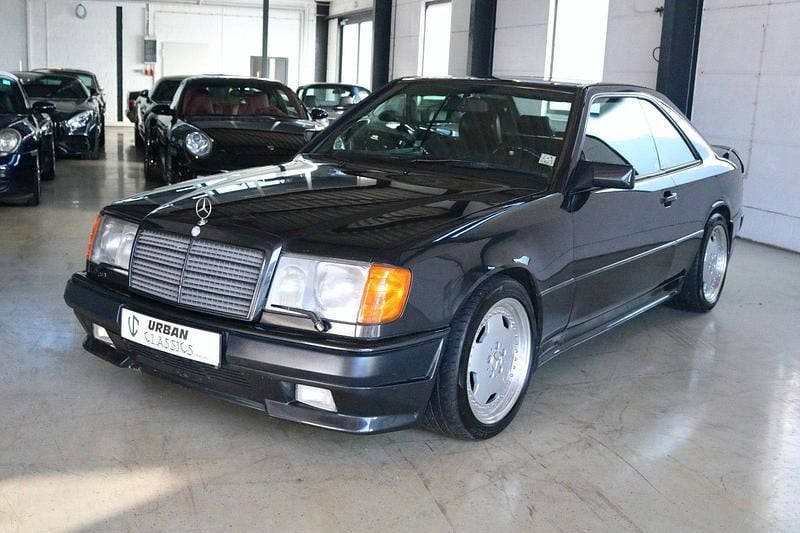 Second-hand Mercedes E300 AMG 272 CP (200 kW) 1992 Negru Coupe