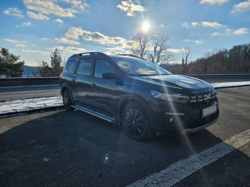 Gebraucht Dacia Jogger Comfort 101 PS (74 kW) 2022 Grau Van / Kleinbus