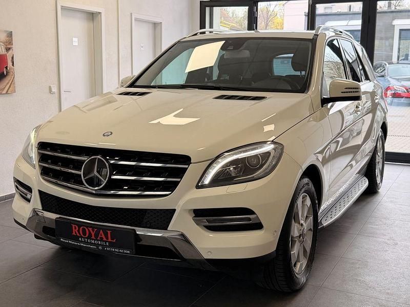 Gebraucht Mercedes ML350 258 PS (189 kW) 2013 Weiß SUV