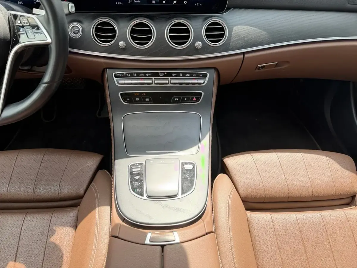 Gebraucht Mercedes E400 Exclusive 340 PS (250 kW) 2022 Schwarz Limousine