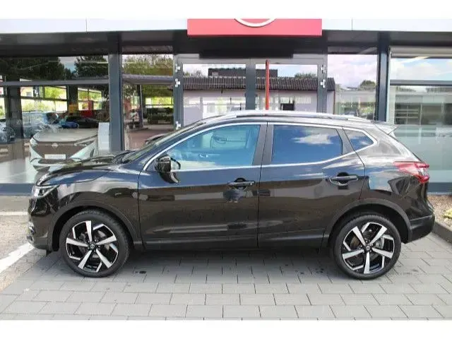 Gebraucht Nissan Qashqai Akari 158 PS (116 kW) 2021 Z11 black (m) (metallic) SUV
