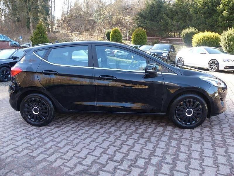 Gebraucht Ford Fiesta 86 PS (63 kW) 2020 Schwarz Kleinwagen
