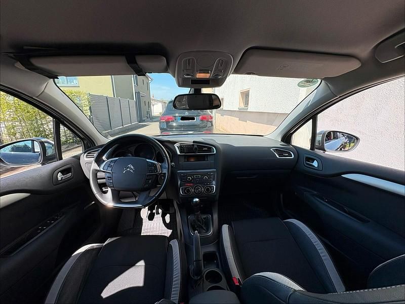 Gebraucht Citroën C4 120 PS (88 kW) 2012 Grau Limousine