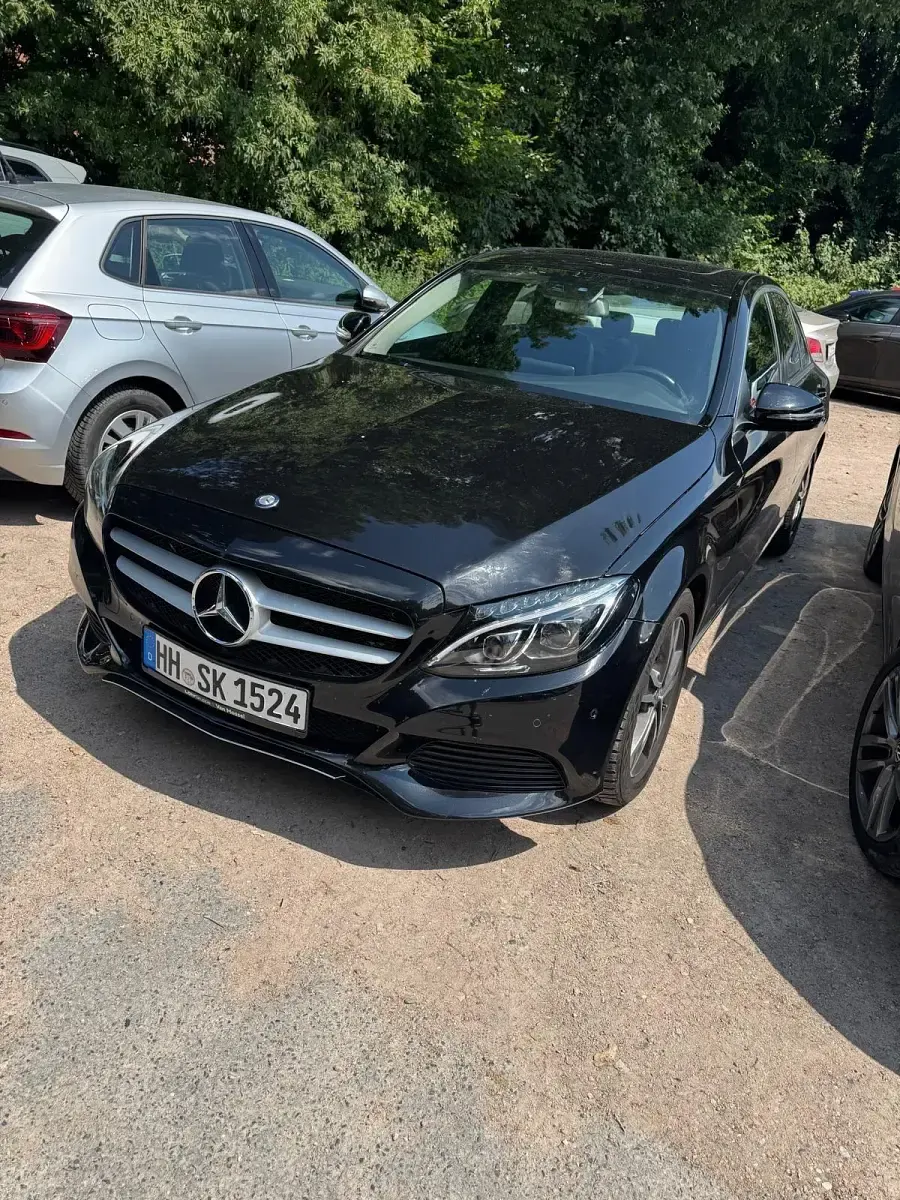 Gebraucht Mercedes C220 170 PS (125 kW) 2016 Schwarz Limousine