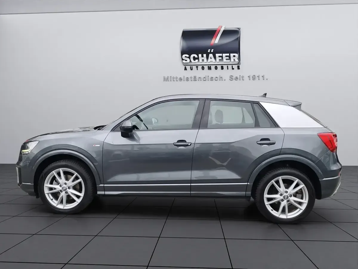 Gebraucht Audi Q2 S-Line 150 PS (110 kW) 2019 Grau SUV