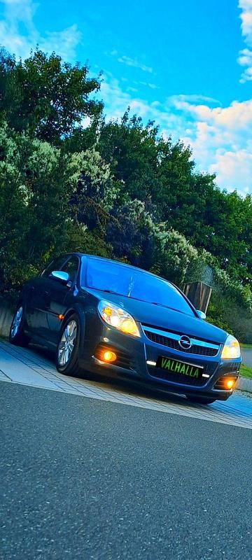 Andere farben Gebraucht 2007 Opel Vectra Limousine | 2.700 € (Etwas zu teuer) - Bild 1/4