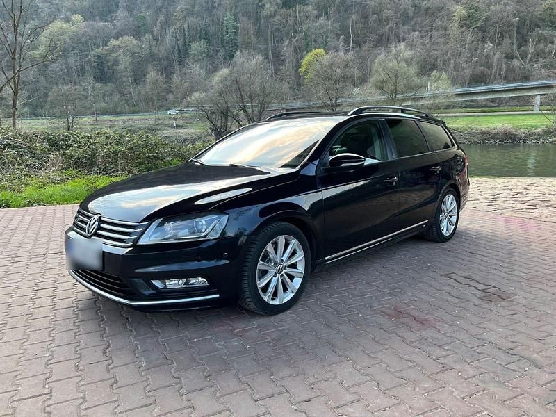 Gebraucht VW Passat R-line 177 PS (130 kW) 2013 Schwarz Kombi