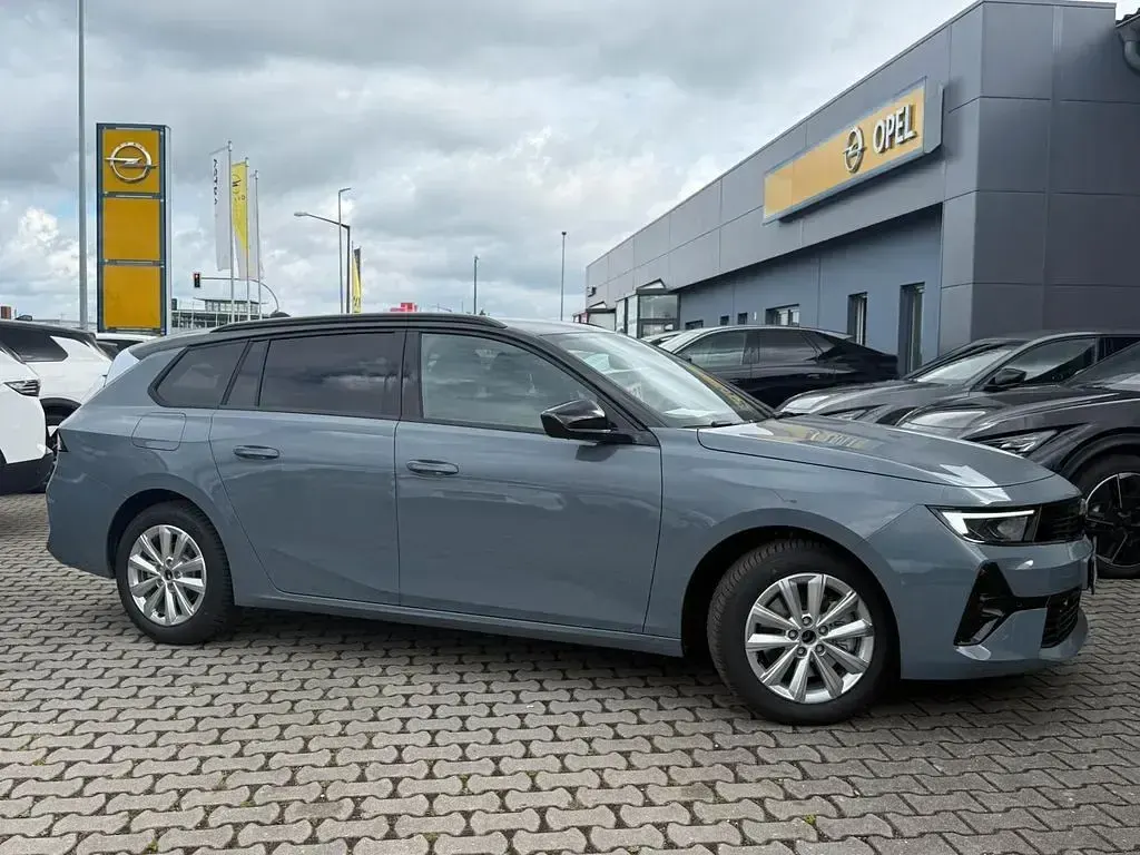 Nowe Opel Astra 145 KM (106 kW) 2026 Szary Kombi