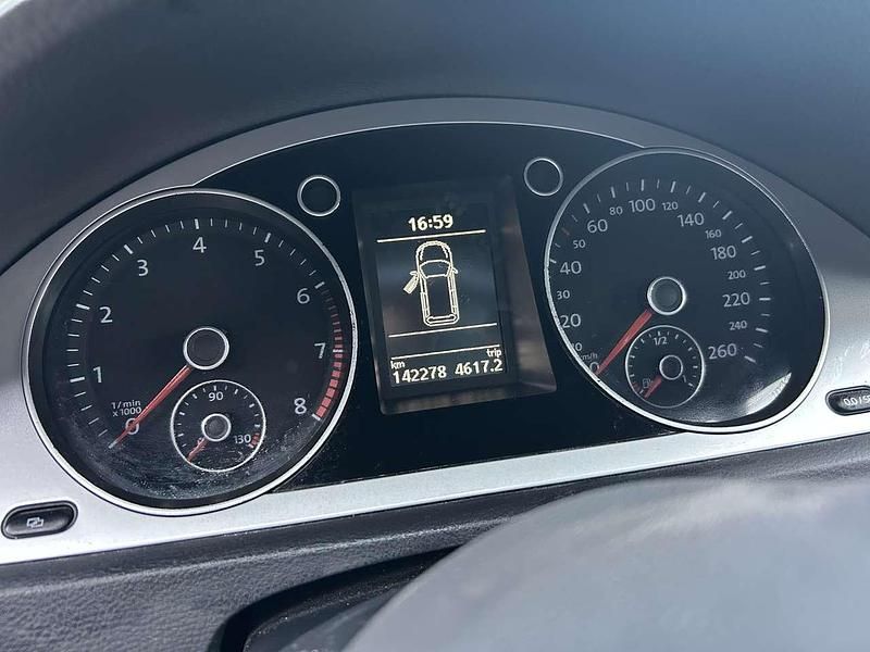 Gebraucht VW Passat 150 PS (110 kW) 2010 Braun Limousine