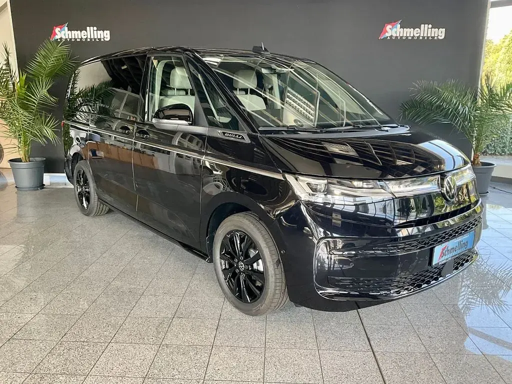 Usata VW T7 Style 150 CV (110 kW) 2024 Nero Furgone