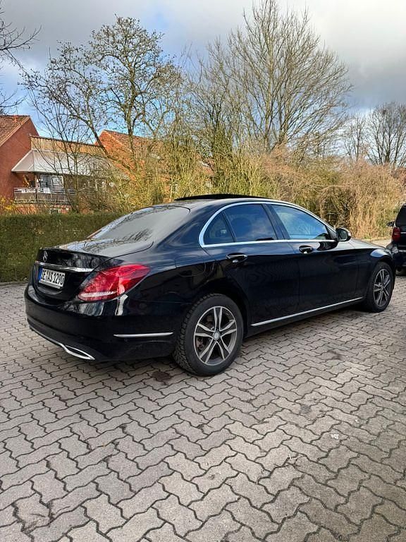 Gebraucht Mercedes C200 184 PS (135 kW) 2015 Schwarz Limousine