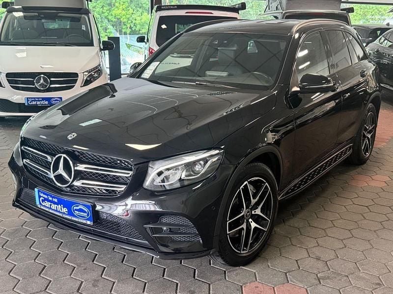 Schwarz Gebraucht 2019 Mercedes GLC220 AMG SUV | 29.890 € (Fairer Preis) - Bild 1/4