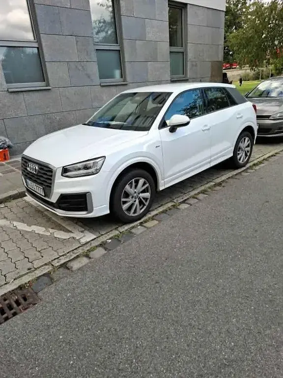 Gebraucht Audi Q2 Sport 150 PS (110 kW) 2019 Weiß SUV