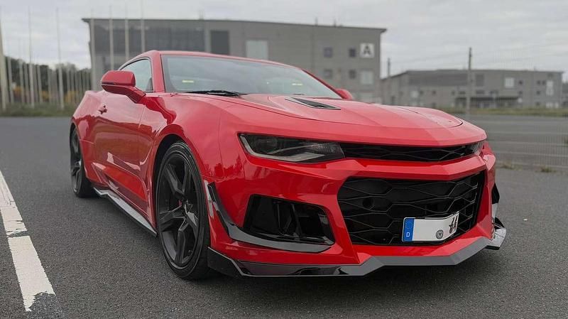 Gebraucht Chevrolet Camaro 453 PS (333 kW) 2018 Rot Coupé