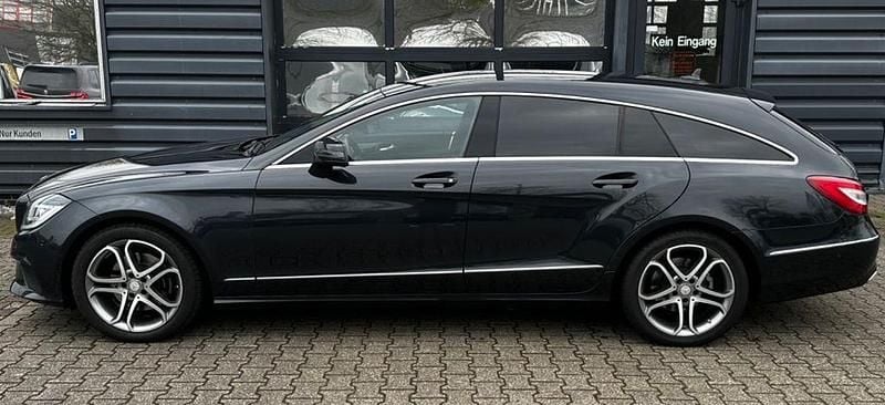 Gebraucht Mercedes CLS220 Shooting Brake 170 PS (125 kW) 2016 Schwarz Kombi