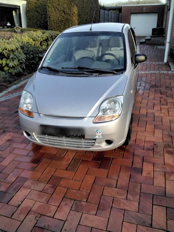 Silber Gebraucht 2009 Chevrolet Matiz Kleinwagen | 1.600 € (Etwas zu teuer) - Bild 1/4