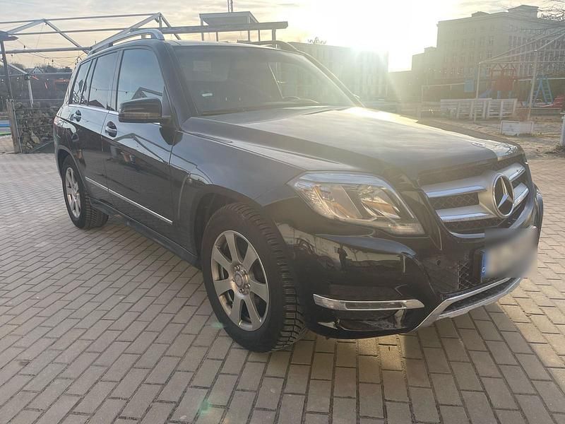 Gebraucht Mercedes GLK200 142 PS (104 kW) 2013 Schwarz SUV