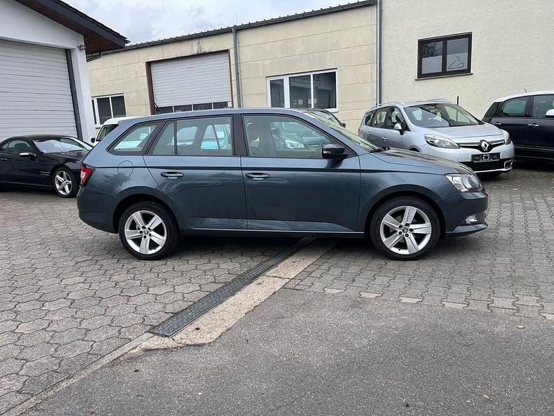 Gebraucht Skoda Fabia Cool Plus 75 PS (55 kW) 2018 Grau Kombi